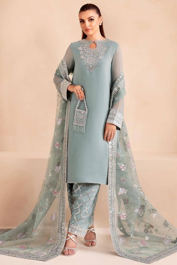 Farasha chiffon sequence embroidered suit with organza dupatta | Ivoret